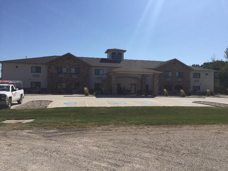 Cobblestone Inn & Suites - Clarion image