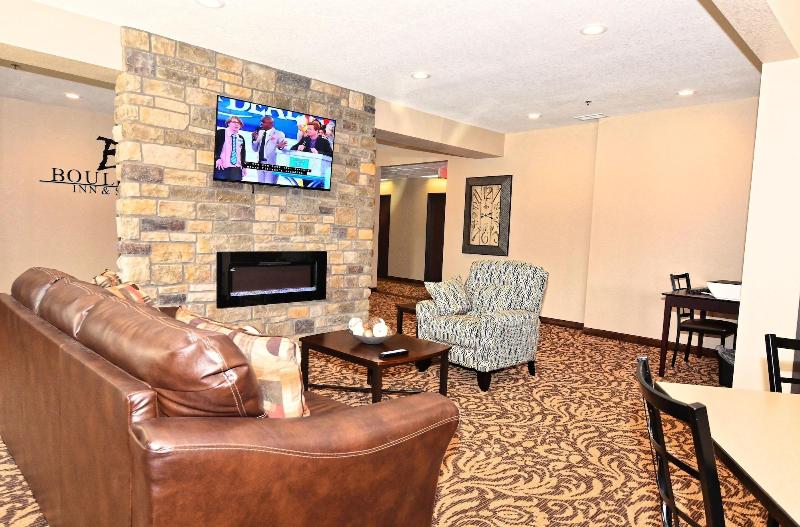 Cobblestone Inn & Suites - Clarion image