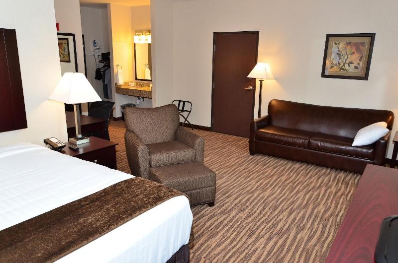 Cobblestone Inn & Suites - Clarion image