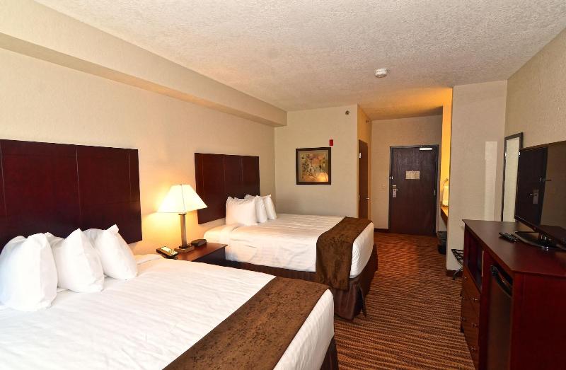 Cobblestone Inn & Suites - Clarion image 3