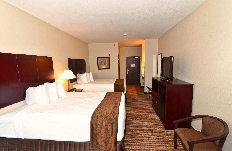 Cobblestone Inn & Suites - Clarion image