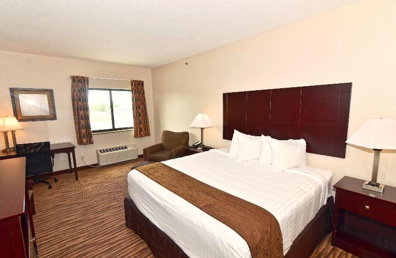 Cobblestone Inn & Suites - Clarion image