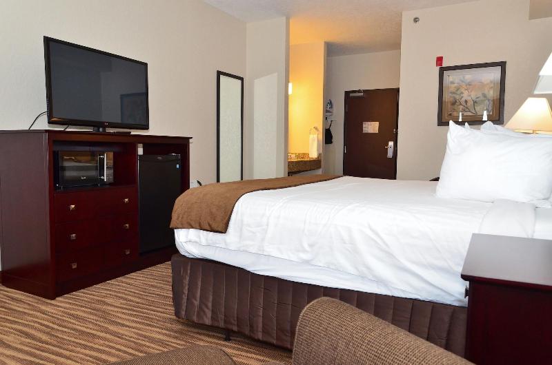 Cobblestone Inn & Suites - Clarion image