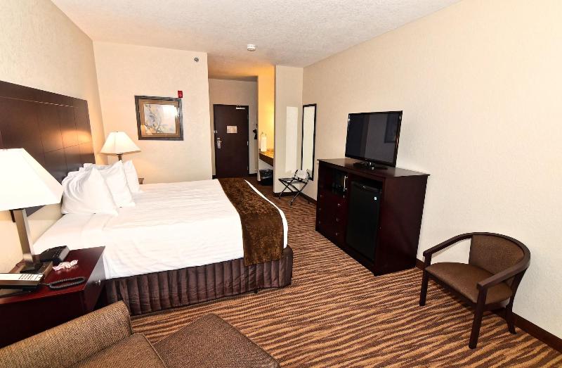 Cobblestone Inn & Suites - Clarion image