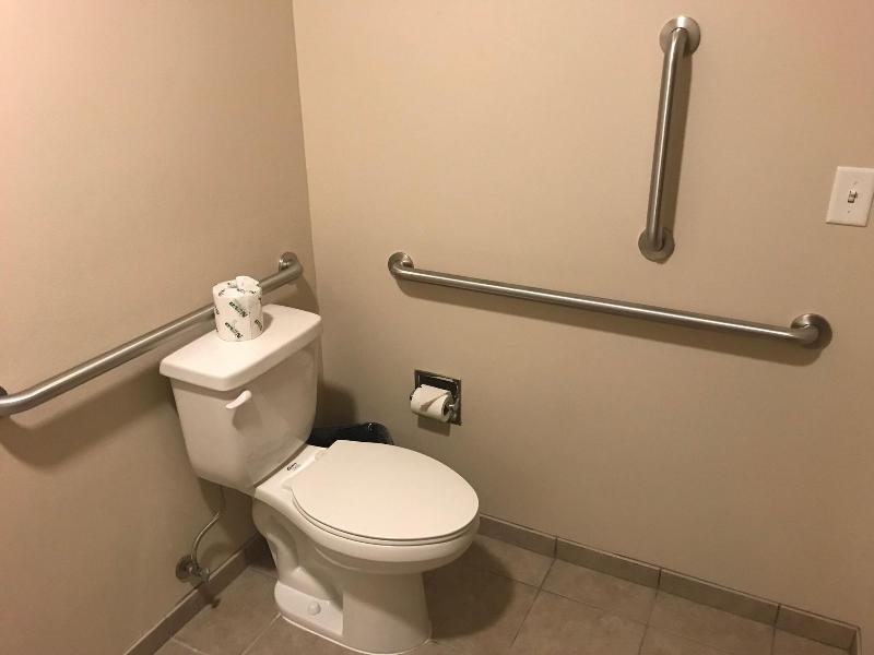Cobblestone Inn & Suites - Clarion image