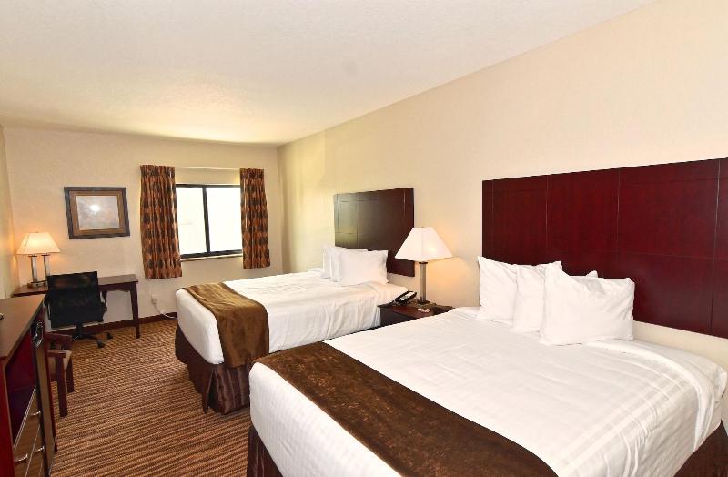 Cobblestone Inn & Suites - Clarion image
