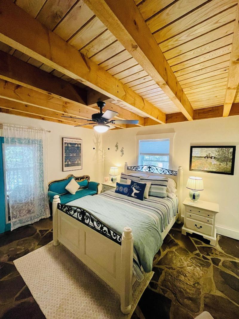 Mermaid's Boutique Adult Guest House image