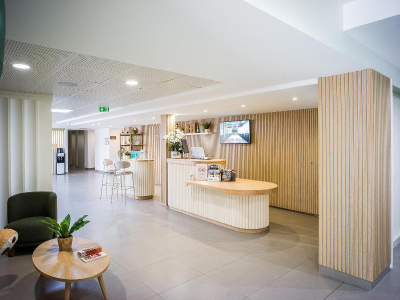 Brit Hotel Confort Roissy Saint-Witz