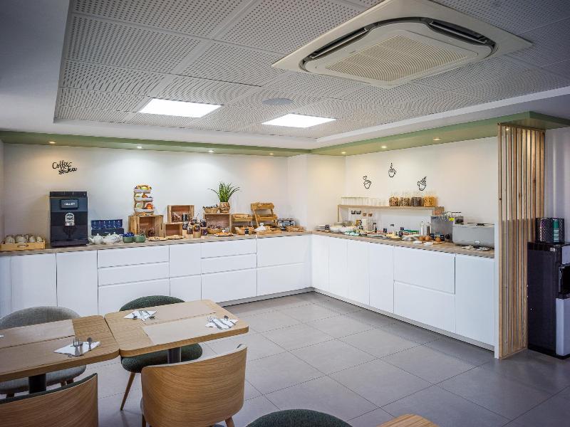 Brit Hotel Confort Roissy Saint-Witz