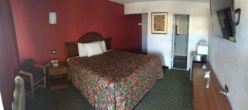Mayo Inn image