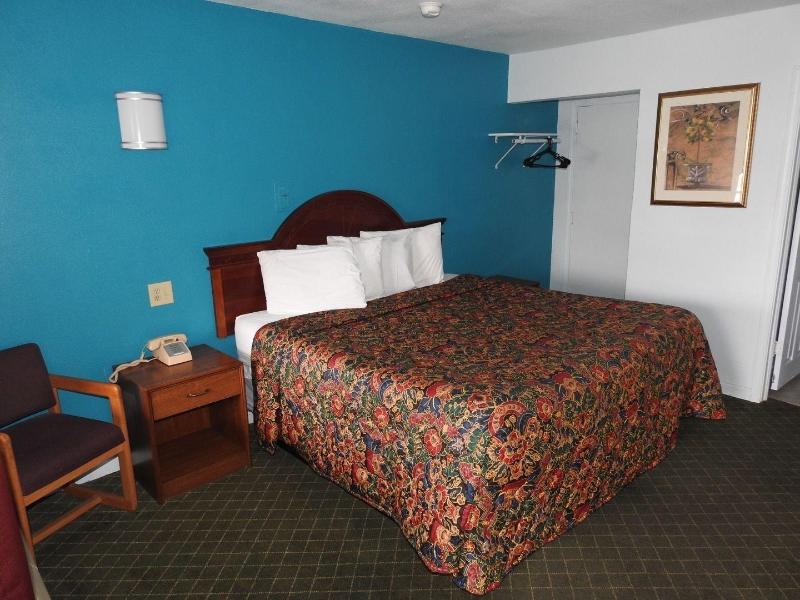 Mayo Inn image