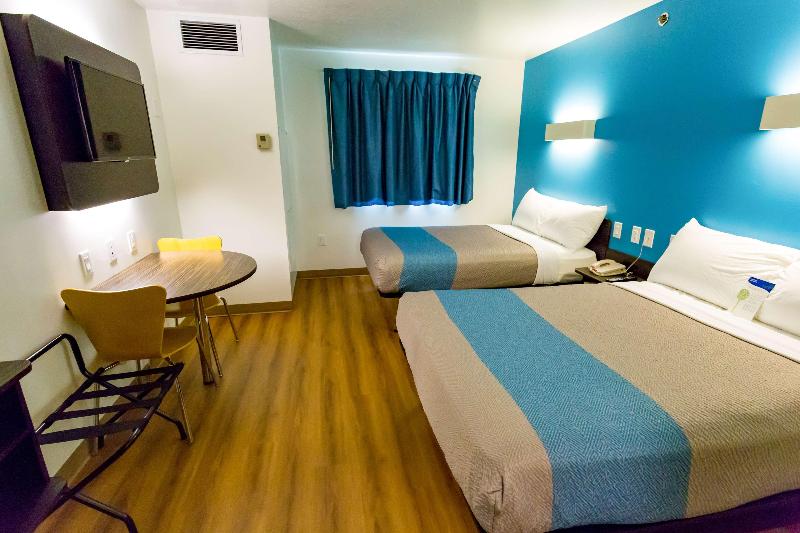 Motel 6 Pottstown, PA image