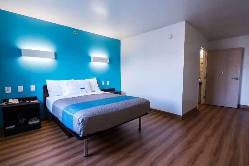 Motel 6 Pottstown, PA image