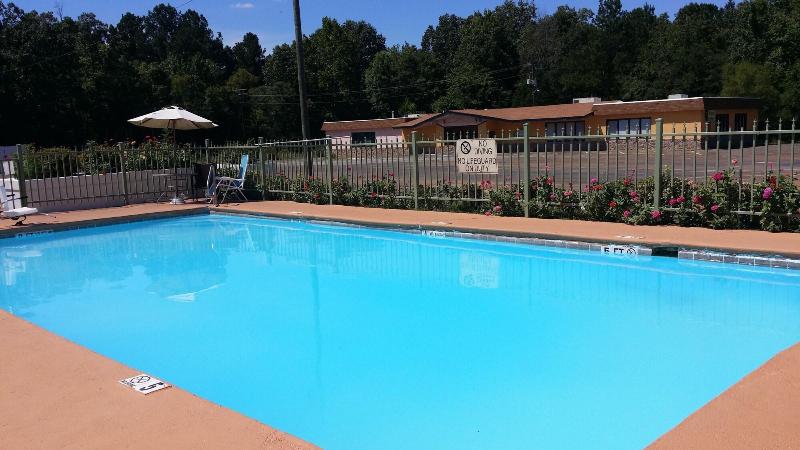 Best Inn Booneville image 3