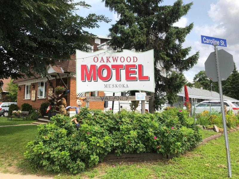 Oakwood Motel image
