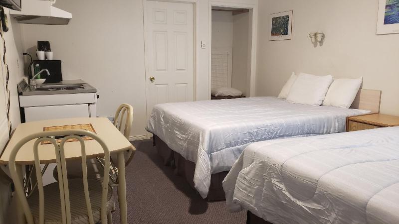 Oakwood Motel image