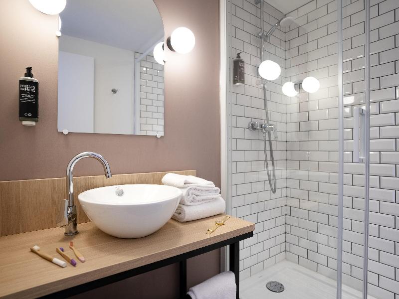 Ibis Styles Lille Neuville-en-Ferrain image