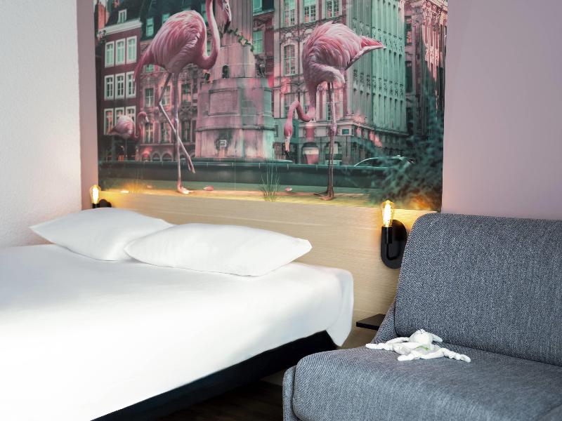 Ibis Styles Lille Neuville-en-Ferrain image
