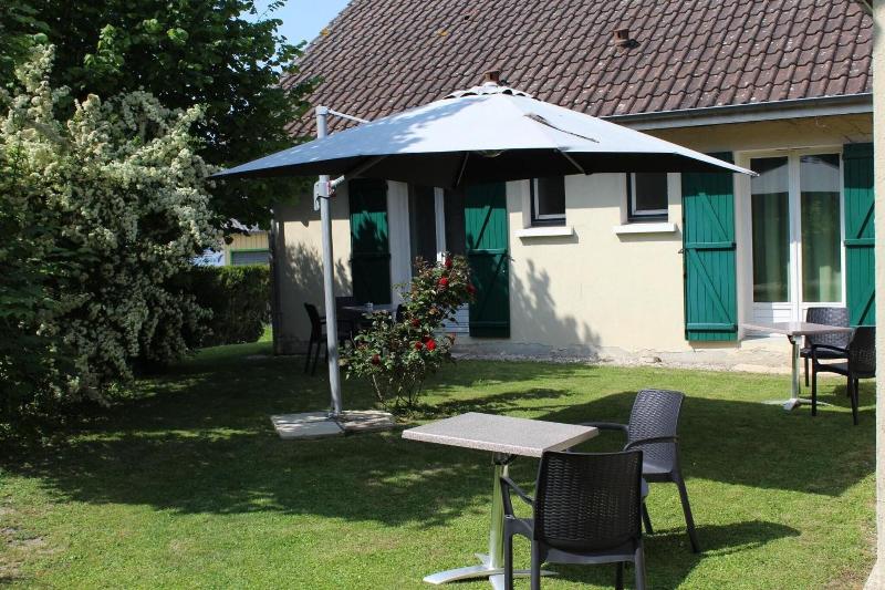 Villa Hotel image