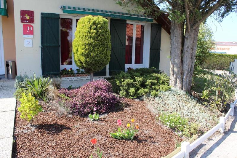 Villa Hotel image