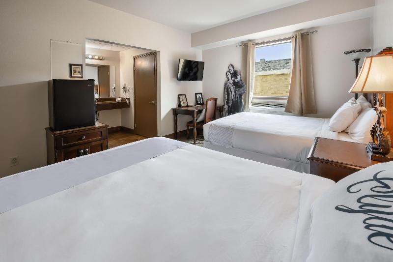 The Alcalde Hotel By Oyo – Gonzales, TX