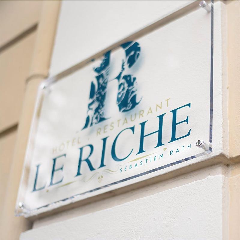 Le Riche Hotel