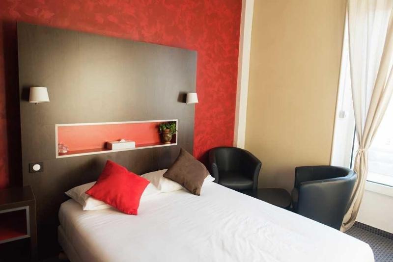 Le Riche Hotel