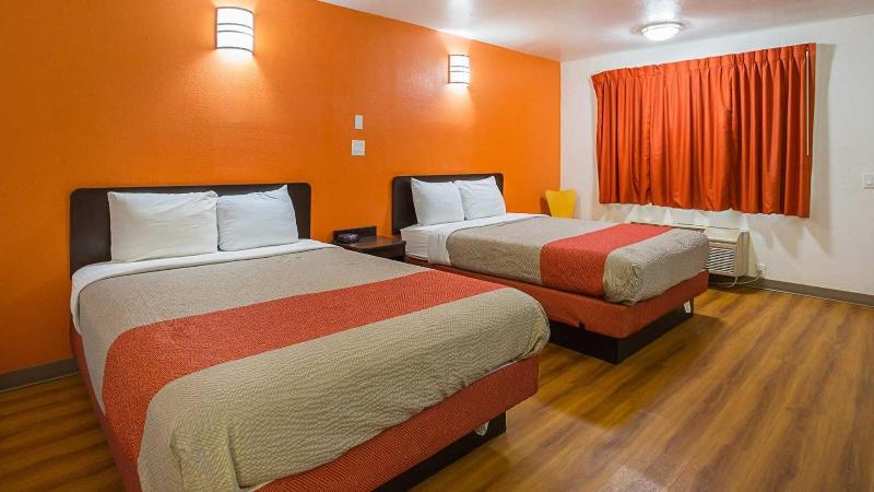 Motel 6 Brinkley, AR image