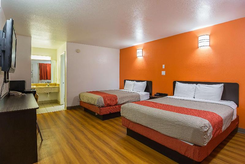 Motel 6 Brinkley, AR image
