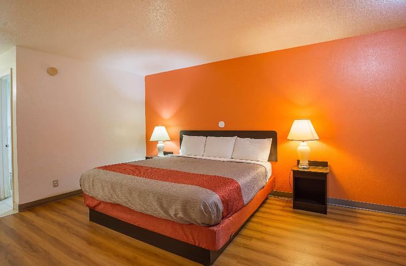 Motel 6 Brinkley, AR image