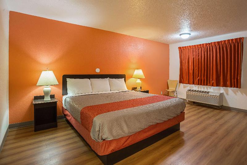 Motel 6 Brinkley, AR image