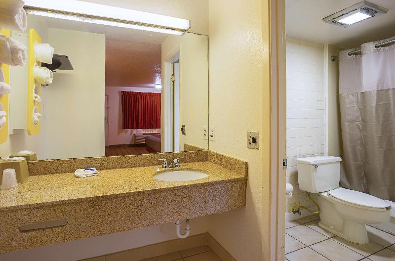 Motel 6 Brinkley, AR image