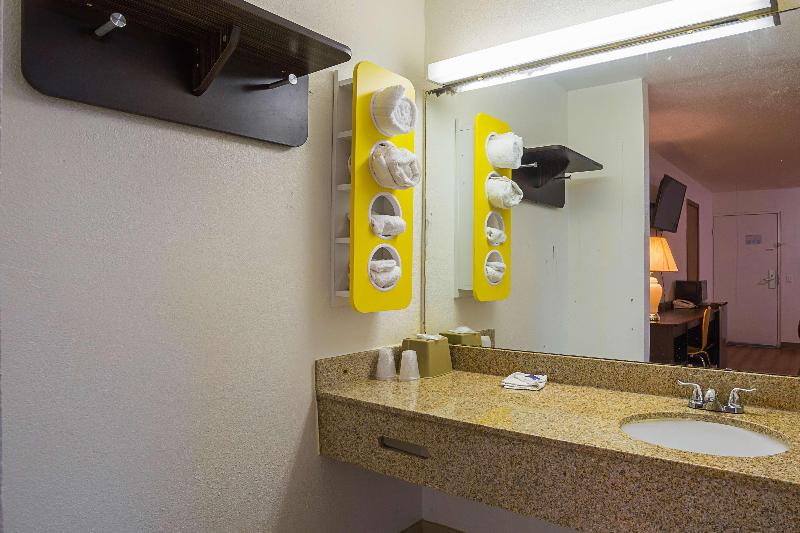 Motel 6 Brinkley, AR image