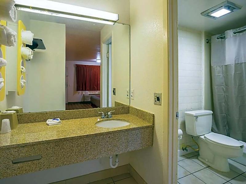 Motel 6 Brinkley, AR image