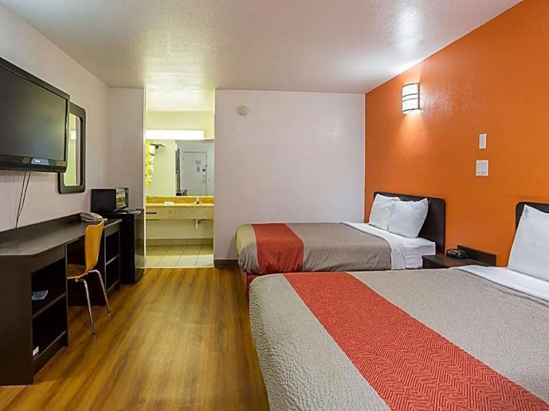 Motel 6 Brinkley, AR image