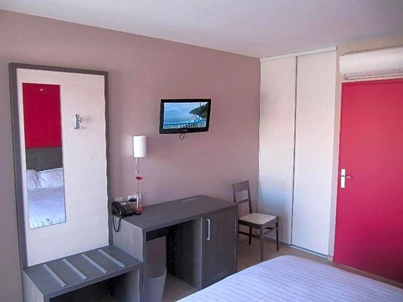 Hôtel Cantal Cottages image