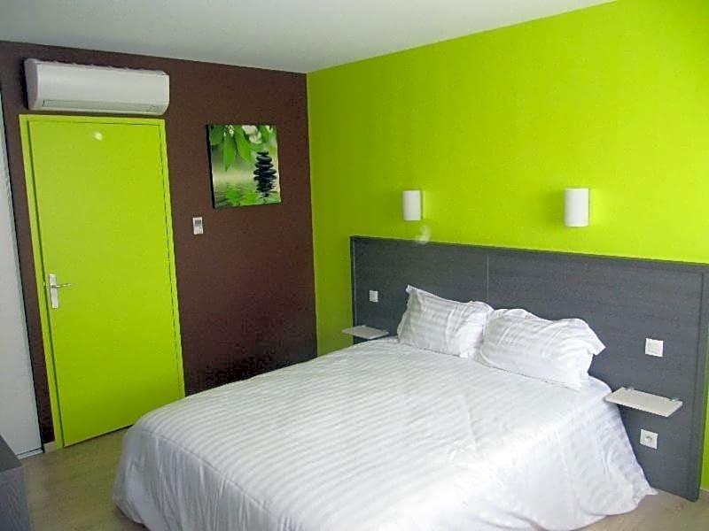 Hôtel Cantal Cottages image