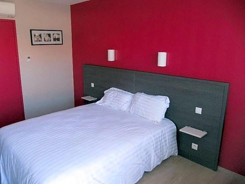 Hôtel Cantal Cottages image