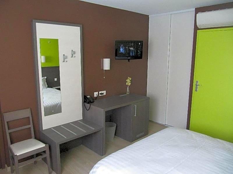 Hôtel Cantal Cottages image