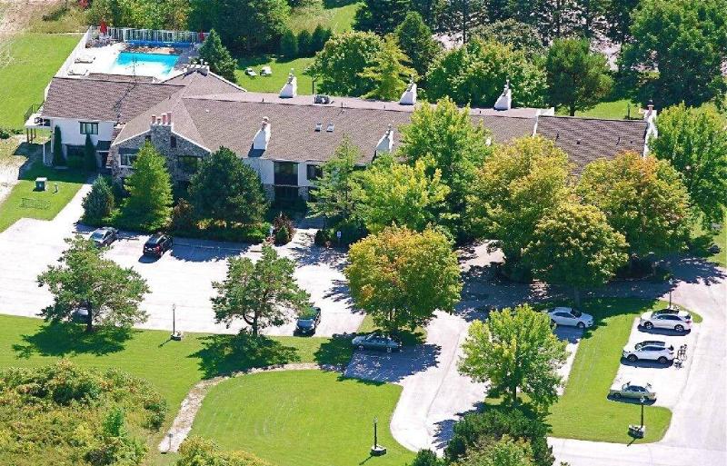Settlement Courtyard Inn & Lavender Spa image