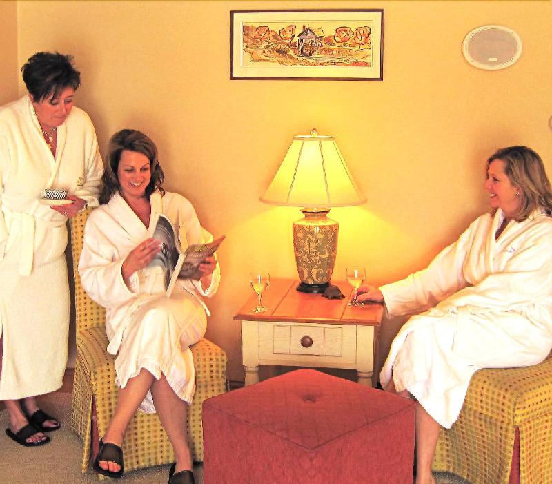 Settlement Courtyard Inn & Lavender Spa image