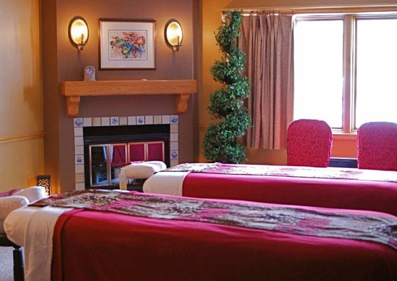Settlement Courtyard Inn & Lavender Spa image
