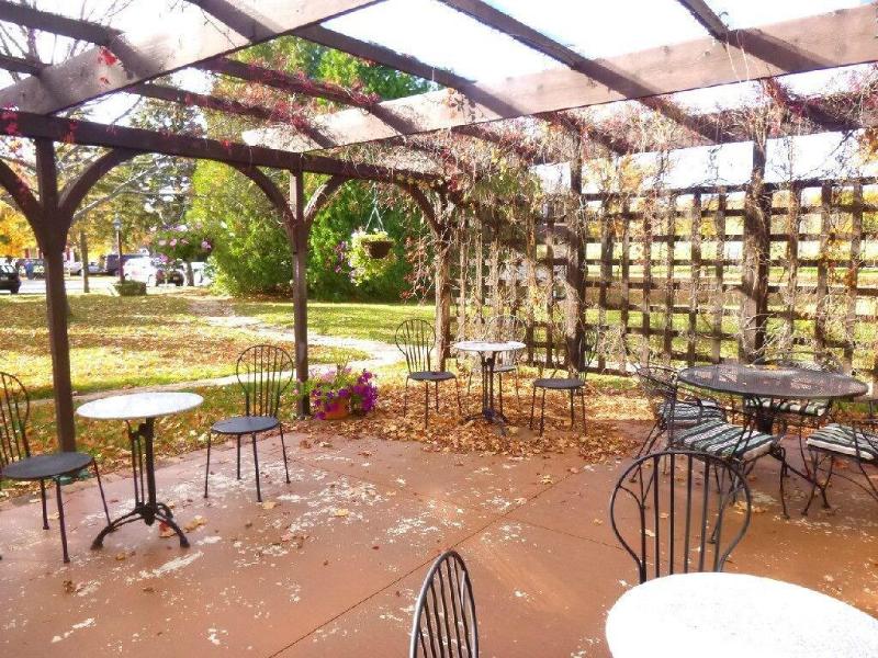 Settlement Courtyard Inn & Lavender Spa image