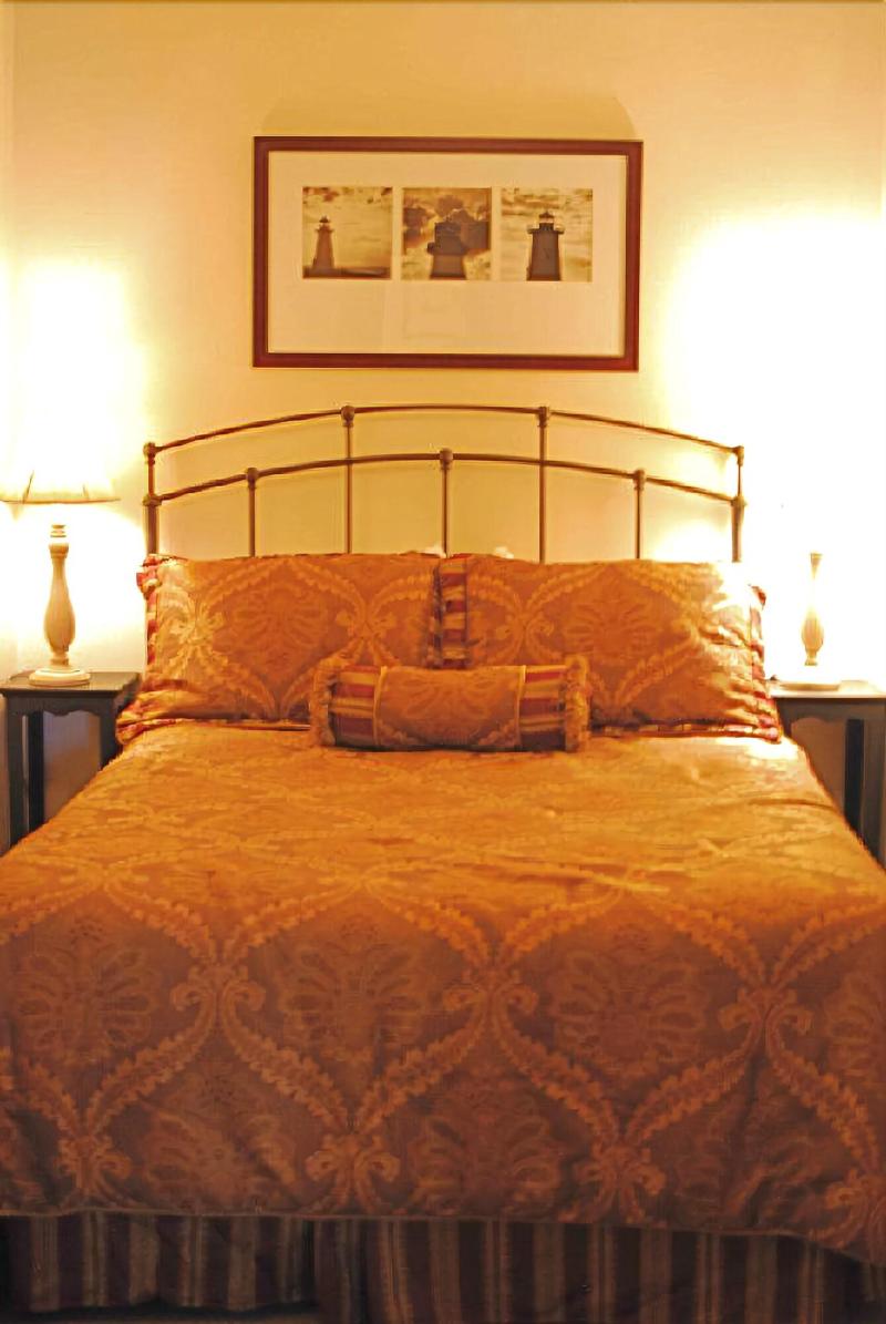 Settlement Courtyard Inn & Lavender Spa image
