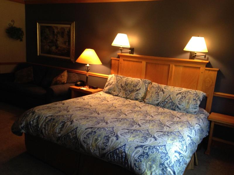 Settlement Courtyard Inn & Lavender Spa image