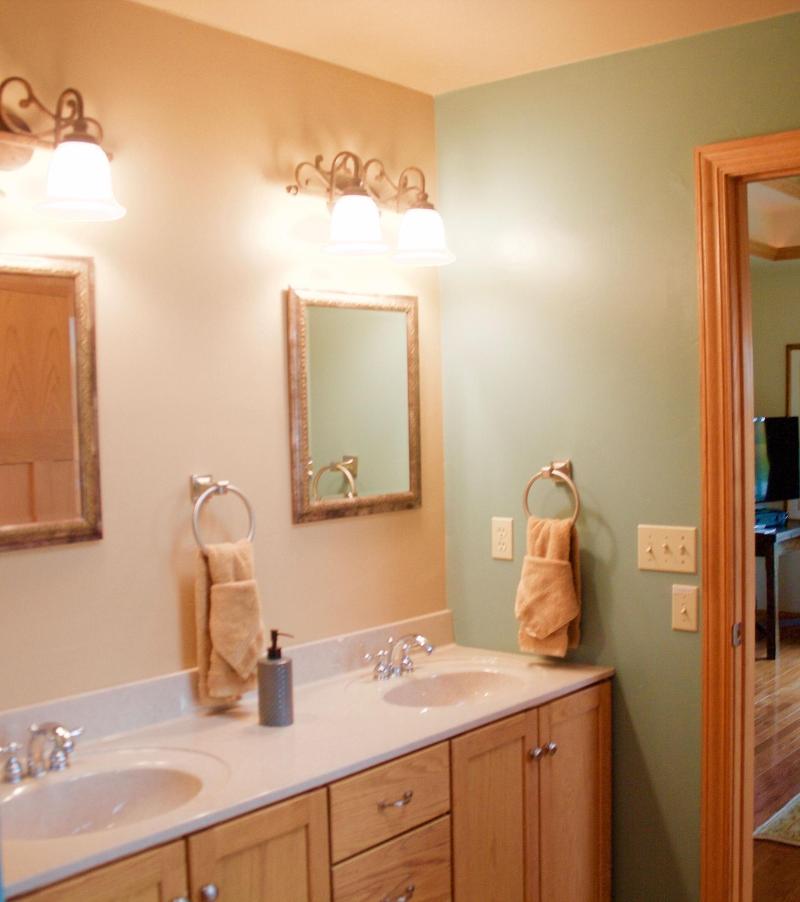 Settlement Courtyard Inn & Lavender Spa image