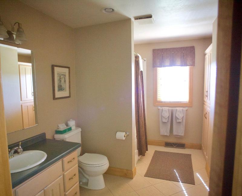 Settlement Courtyard Inn & Lavender Spa image