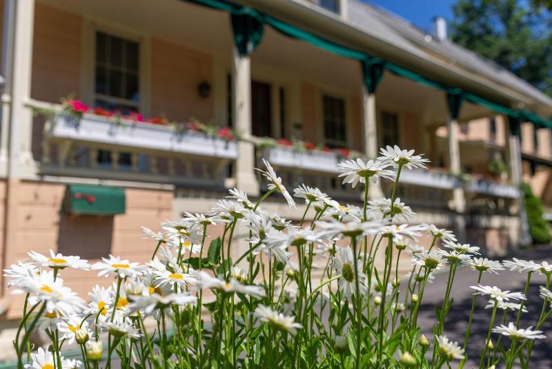 Addison Choate Inn image