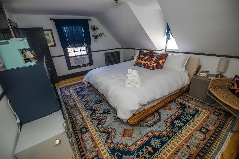 Addison Choate Inn image