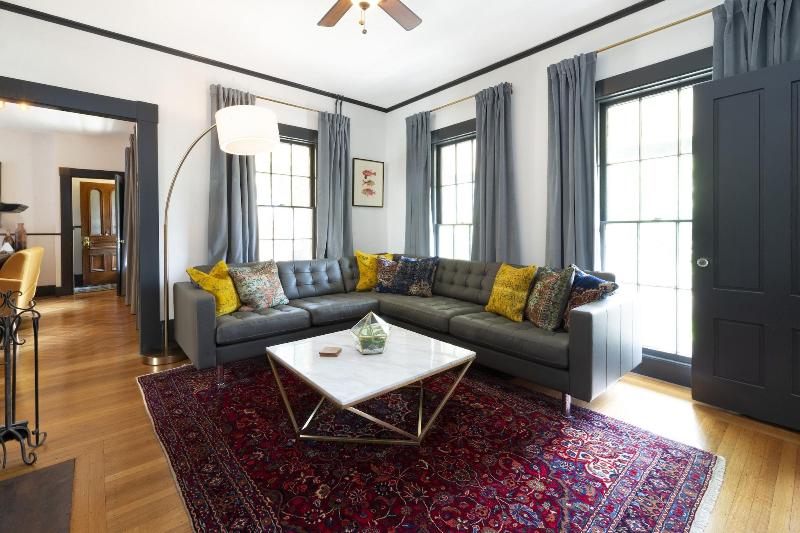 Addison Choate Inn image